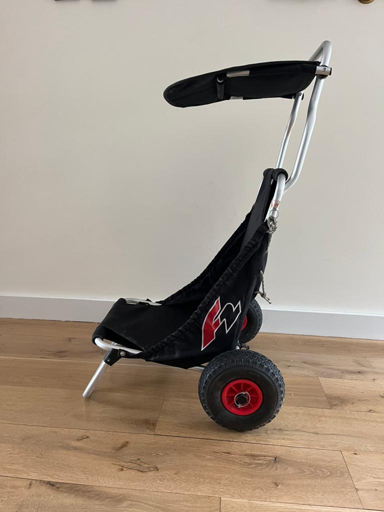 Surftrolley merk F2 , strandkar , strandstoel, bolderkar, Caravans en Kamperen, Bolderkarren, Ophalen of Verzenden, Gebruikt