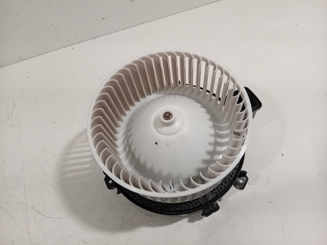Kachel ventilator motor Volvo XC60, Onderdelen@venauto.nl, Van der Ven Autorecycling B.V., Gebruikt, Ettenseweg 76, 4706 PB Roosendaal, The Netherlands