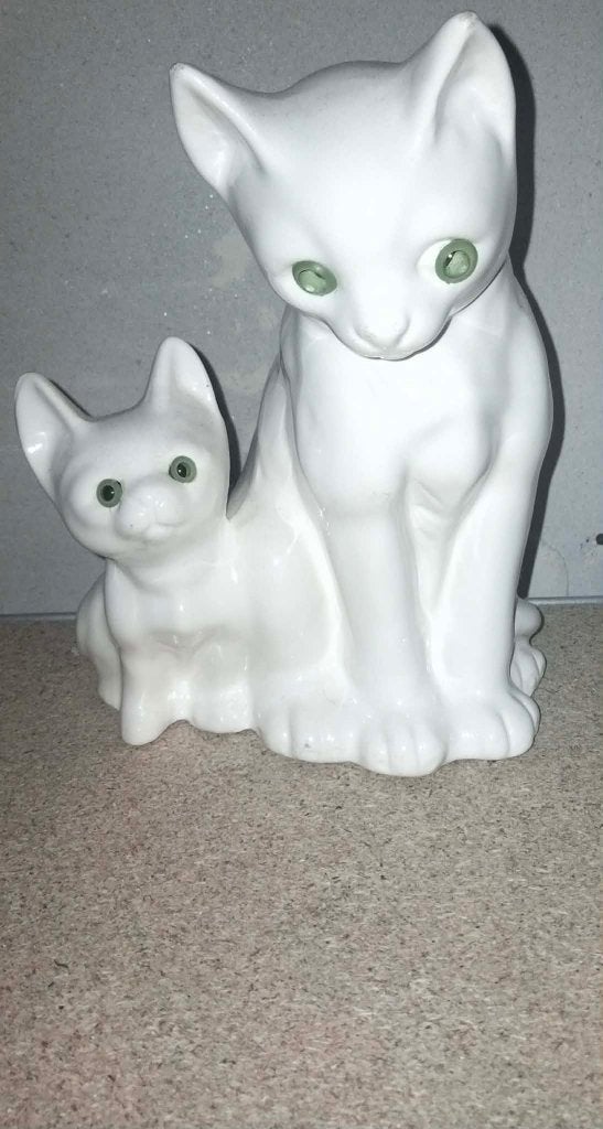 Oud katten beeldje, Ophalen, Zo goed als nieuw, Mens