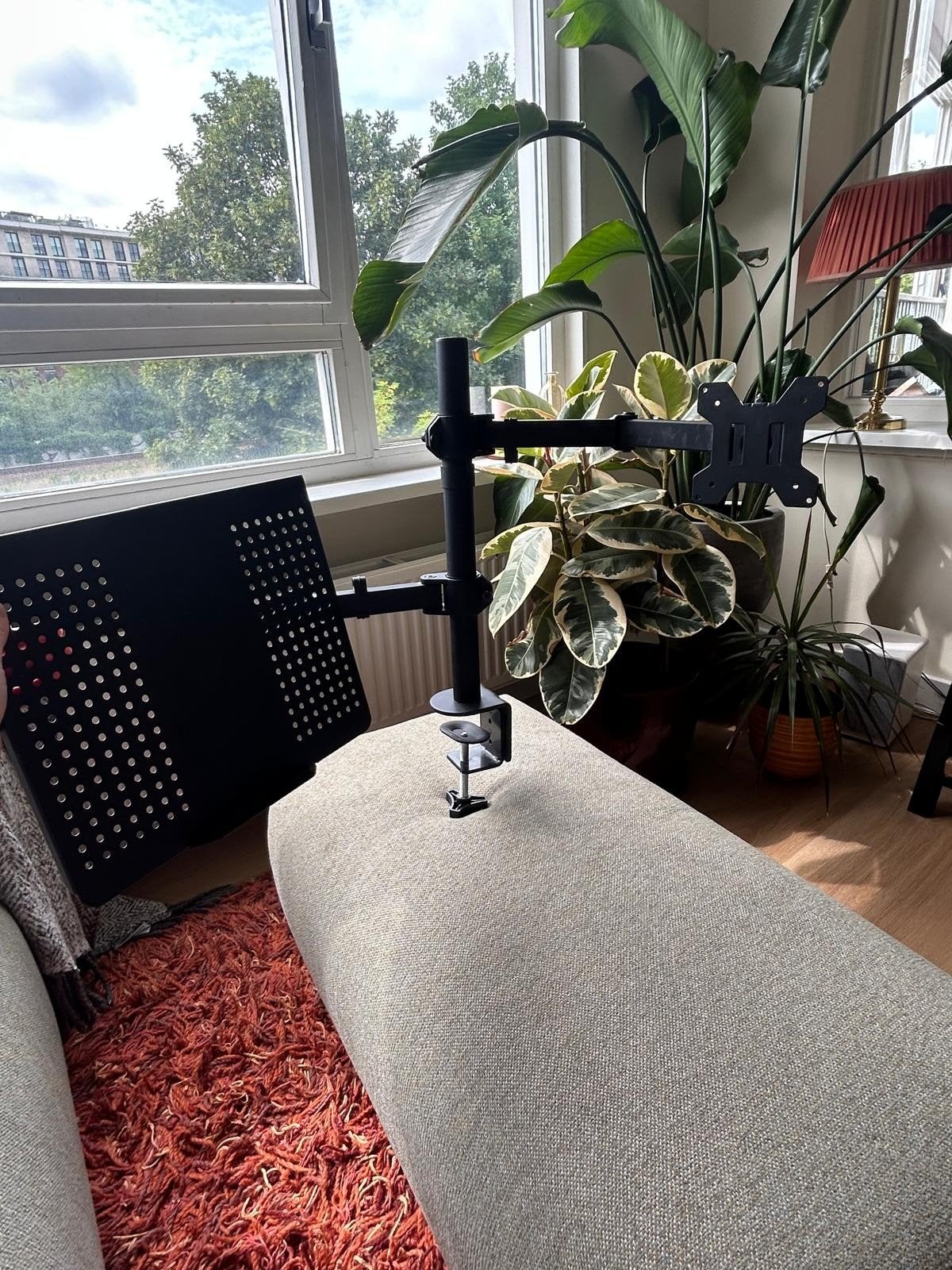 Bronte Laptop- en Monitorbeugel - Ergonomische Werkplek, Computers en Software, Monitoren, Ophalen of Verzenden, Zo goed als nieuw
