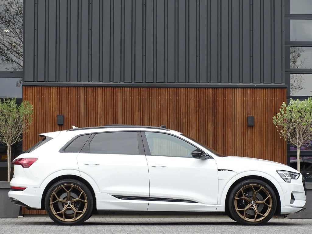 Audi e-tron e-tron 55 Quattro 408PK / pano / 22'' RS / B&O s, Auto's, Automaat, 0 cilinders, Wit, Leder