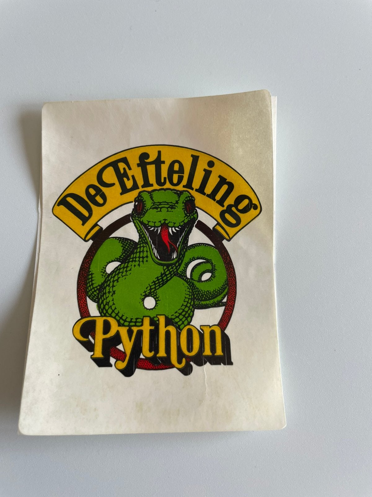 De Efteling sticker Python opening 1981, Verzamelen, Efteling, Ophalen of Verzenden, Gebruikt, Overige typen