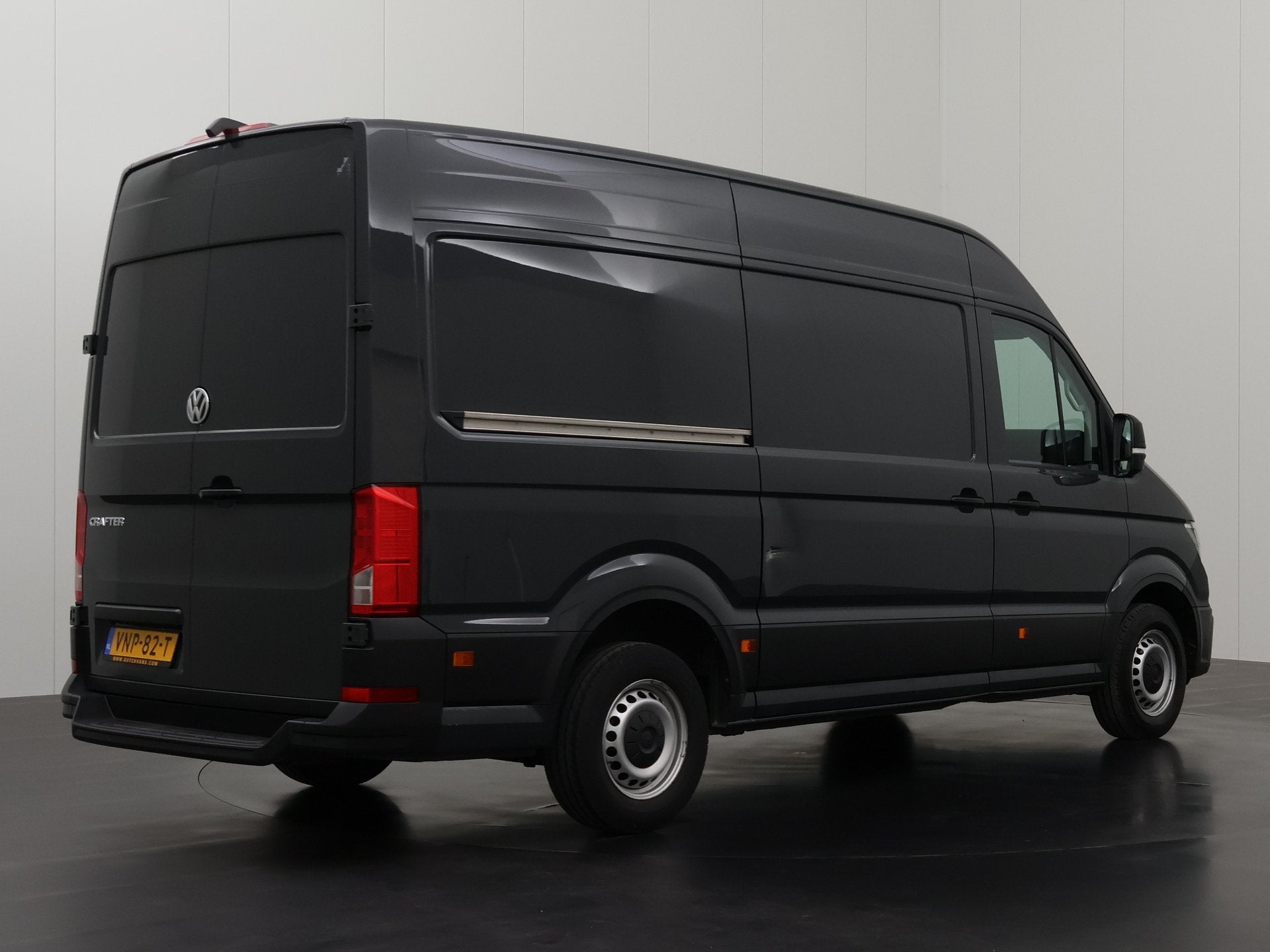 Volkswagen Crafter 2.0TDI 140PK L3H3 Highline | Navigatie |, Auto's, Voorwielaandrijving, Gebruikt, Euro 6, 4 cilinders