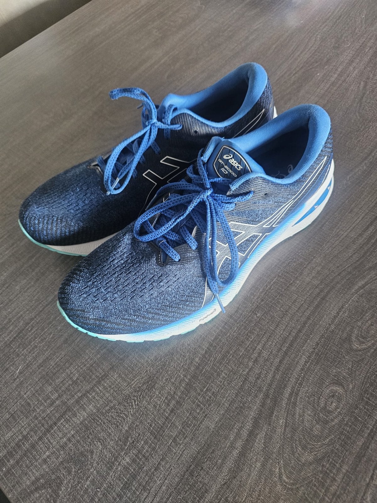 Asics GT-2000 10 Hardloopschoenen - Zo goed als nieuw, Sport en Fitness, Hardloopschoenen, Ophalen of Verzenden, Zo goed als nieuw