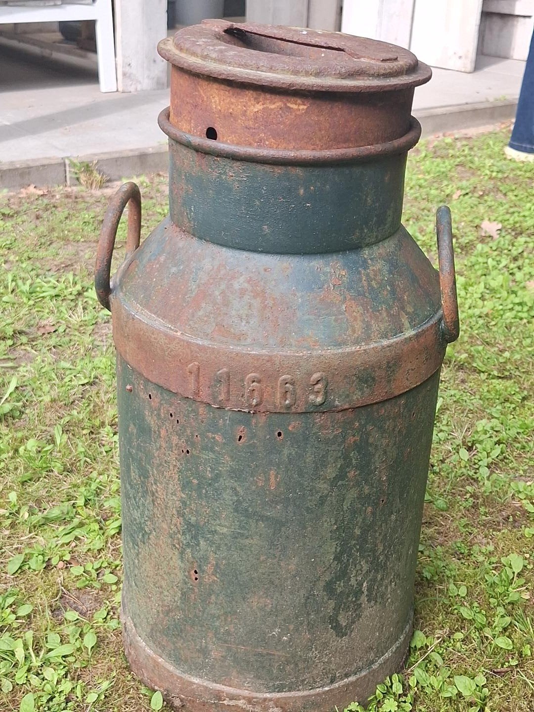 oude zware metalen melkbus met originele deksel en handgrepe, Ophalen of Verzenden, Gebruikt