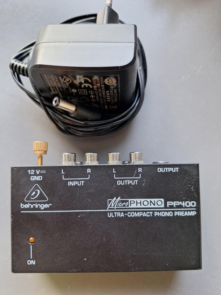 Behringer MicroPHONO PP400 Ultra-Compact Phono Preamp, Overige merken, Ophalen of Verzenden, Zo goed als nieuw, Minder dan 60 watt