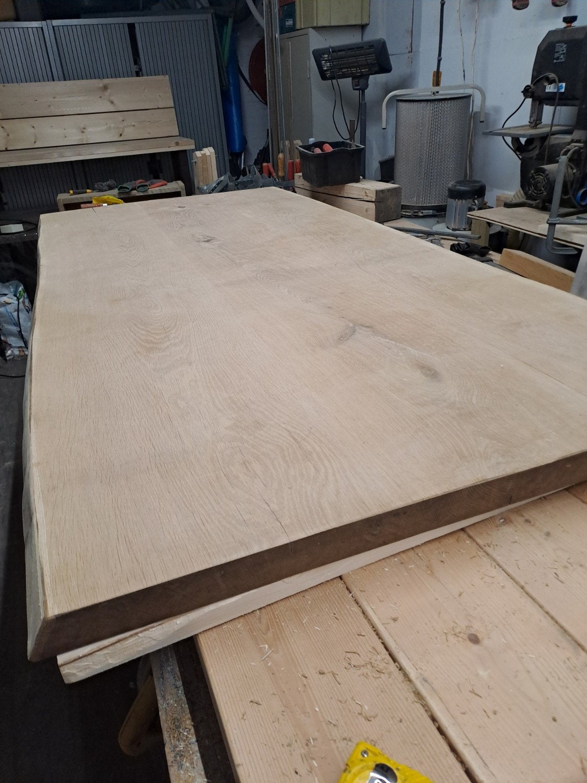 Mooie eiken boomstamtafel - 220x106x5cm - Nieuw geschuurd, Ophalen, Eikenhout, 50 tot 100 cm, Rechthoekig