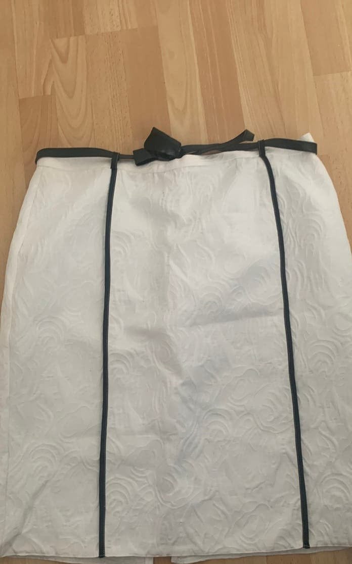 Mooie rok, split achter, gebloemde stof, mt 52., Kleding | Dames, Ophalen of Verzenden, Zo goed als nieuw, Wit, Rok