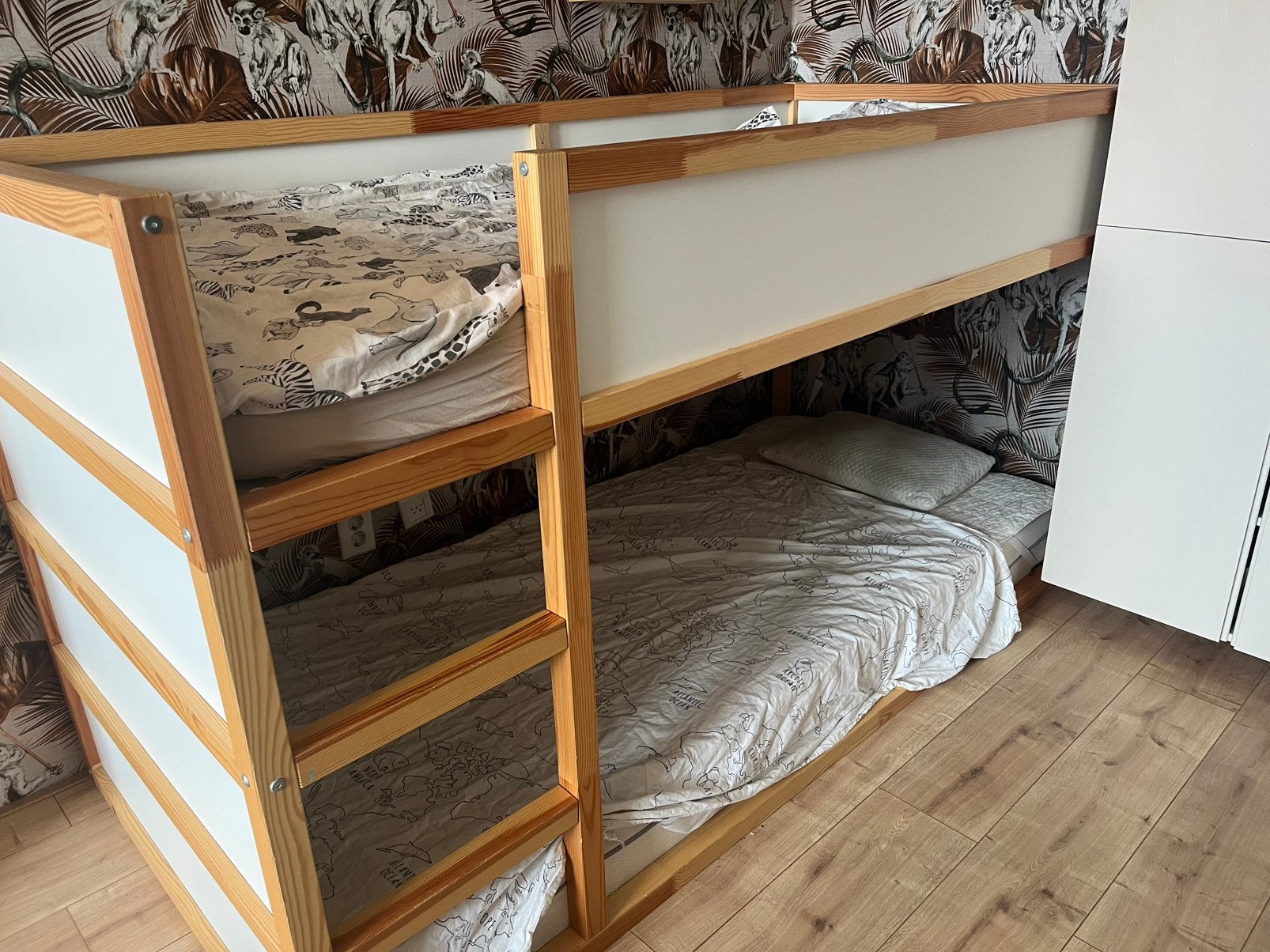 Ikea Kura, half hoogslaper, stapelbed, Ophalen, Zo goed als nieuw, Hoogslaper