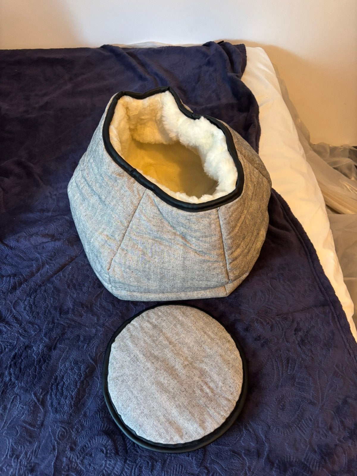Kattenmandje met dekseltje, Ophalen, Nieuw