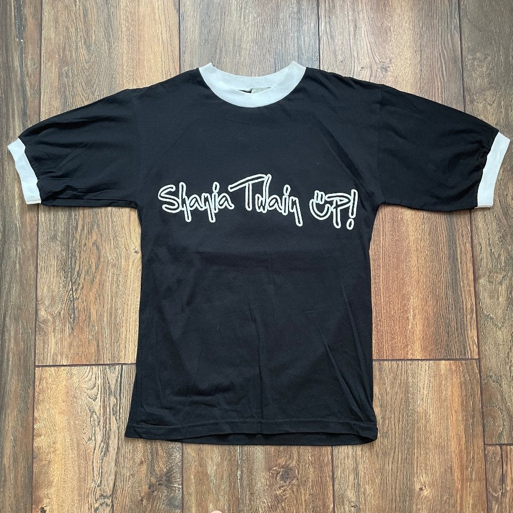 Shania Twain UP! Tour 2004 Girly Top – Maat S – A-243, Kleding | Dames, T-shirts, Zwart, Onbekend, Ophalen of Verzenden, Korte mouw
