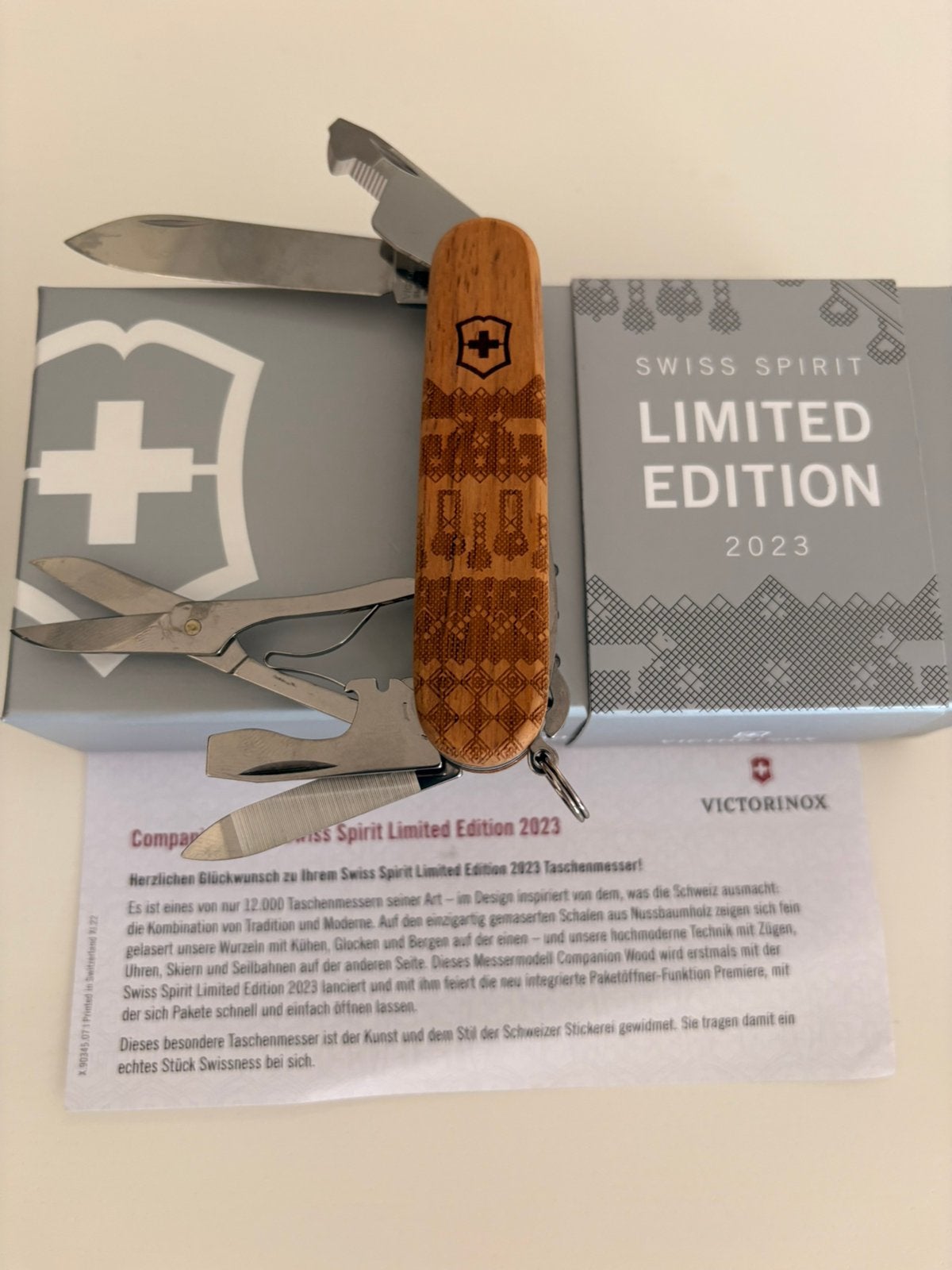 Victorinox Swiss Spirit 2023 limited edition zwitsers zakmes, Ophalen of Verzenden, Nieuw