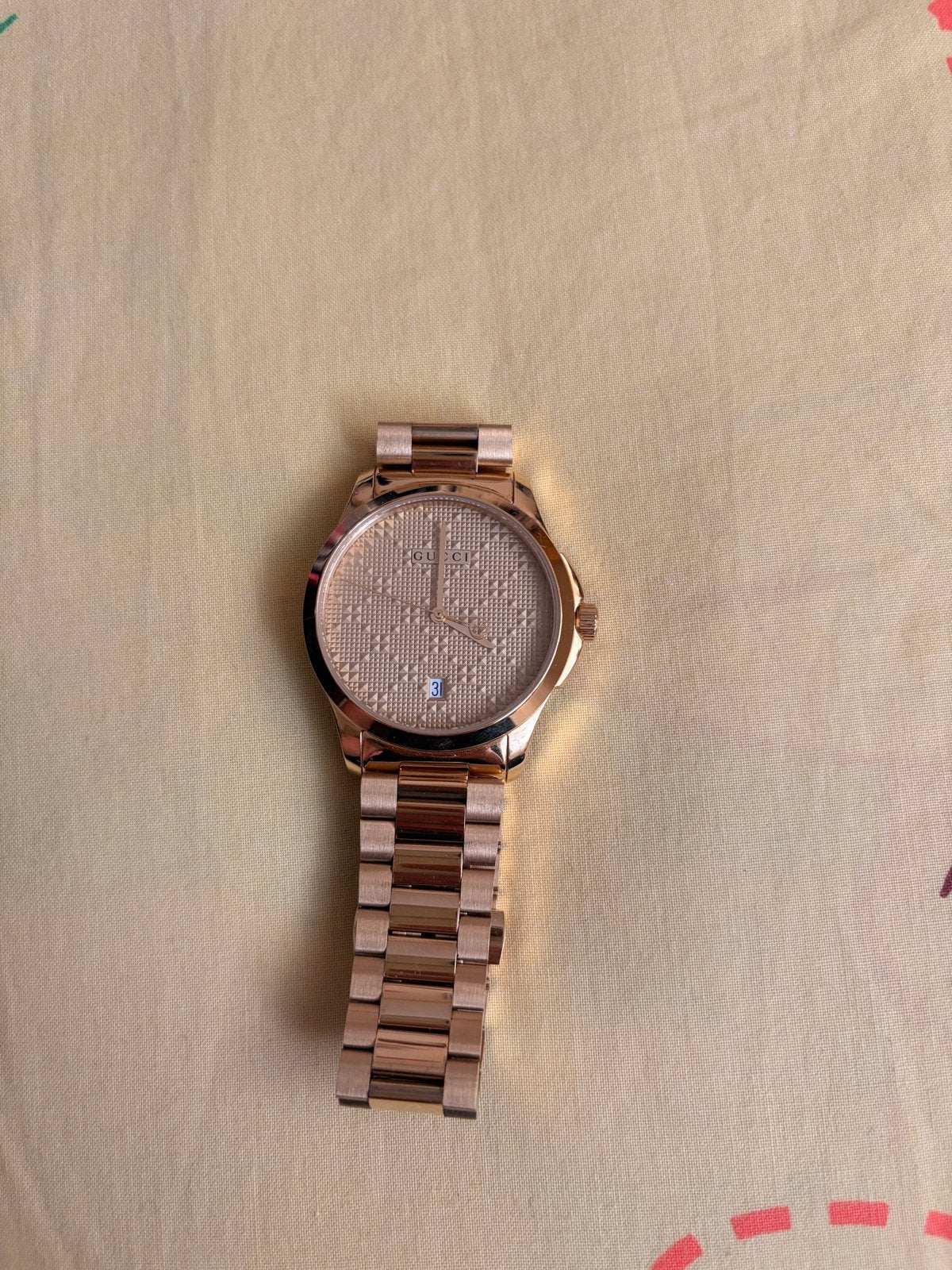 Gucci horloge - Zo goed als nieuw, Sieraden, Tassen en Uiterlijk, Overige merken, Staal, Polshorloge, Ophalen of Verzenden