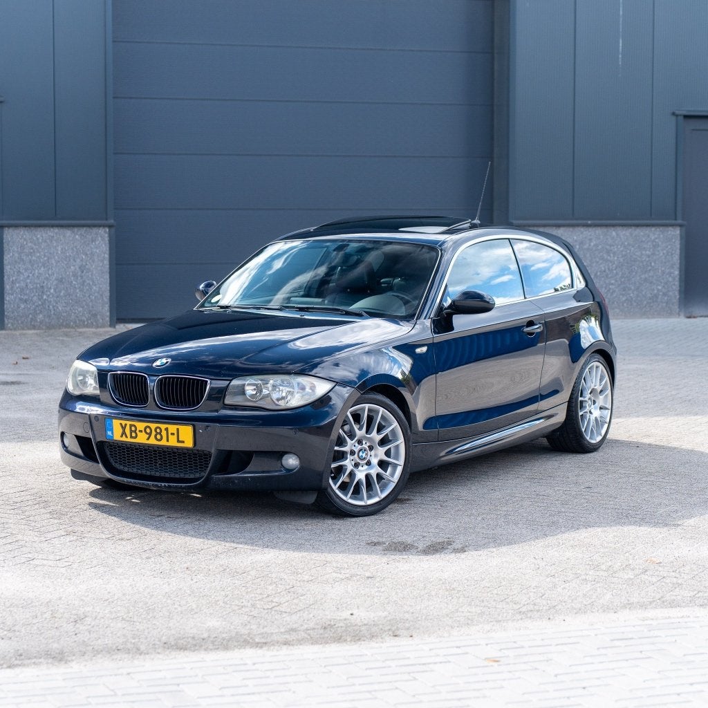 BMW E81 118i Limited Sport UNIEK! | Carbonschwarz | M-Sport, 1-Serie, Achterwielaandrijving, 1995 cc, Zwart