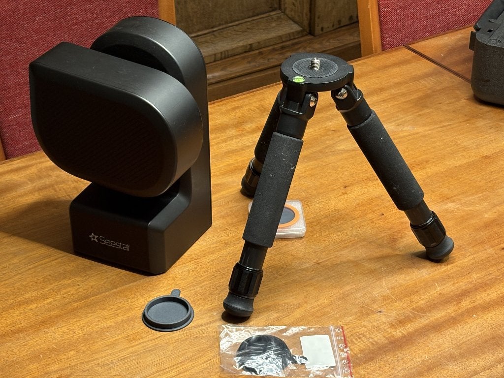 Seestar S50 telescoop, Ophalen, Lenzentelescoop (refractor), Met statief, Zo goed als nieuw