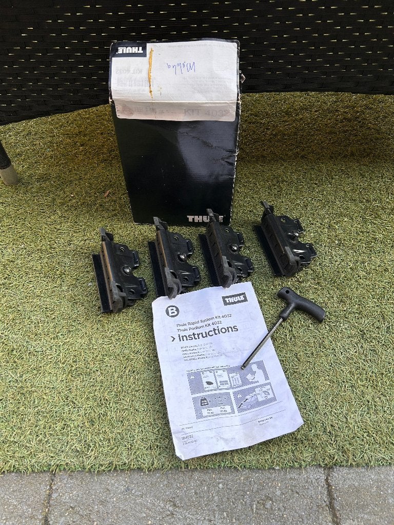 Thule Rapid System Kit 4032 - Dakdrager Bevestigingsset, Ophalen of Verzenden, Gebruikt
