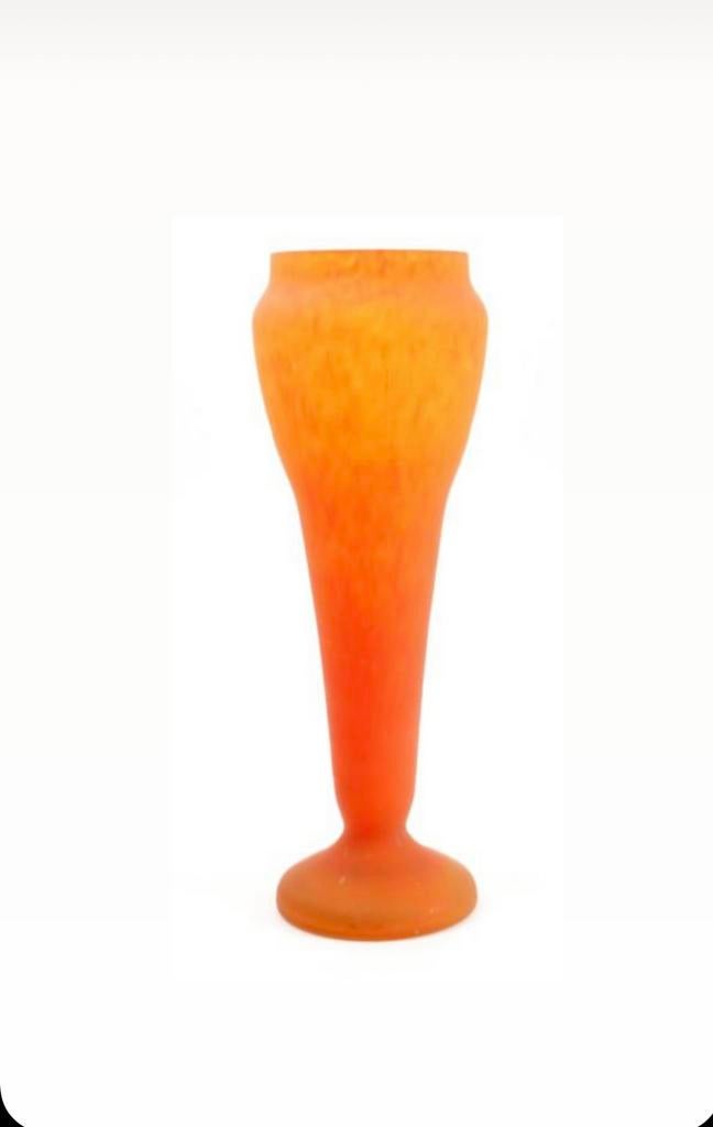 Lorrain of Daum Oranje glazen vaas, Ophalen of Verzenden, Zo goed als nieuw, Overige typen
