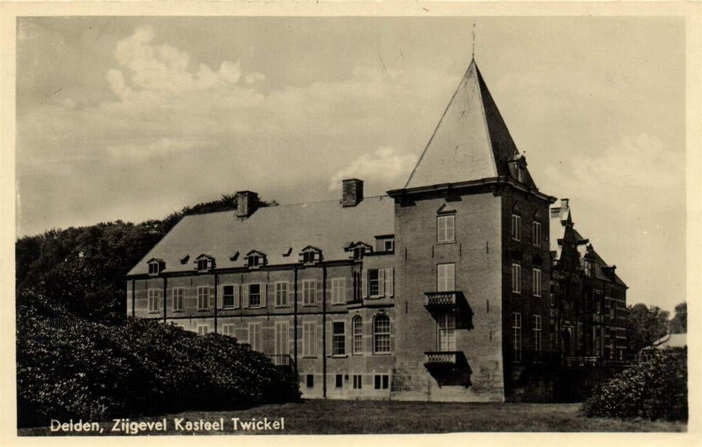 Delden, Zijgevel Kasteel Twickel - 1947 gelopen, Verzamelen, Ophalen of Verzenden, 1940 tot 1960, Gelopen, Gelderland