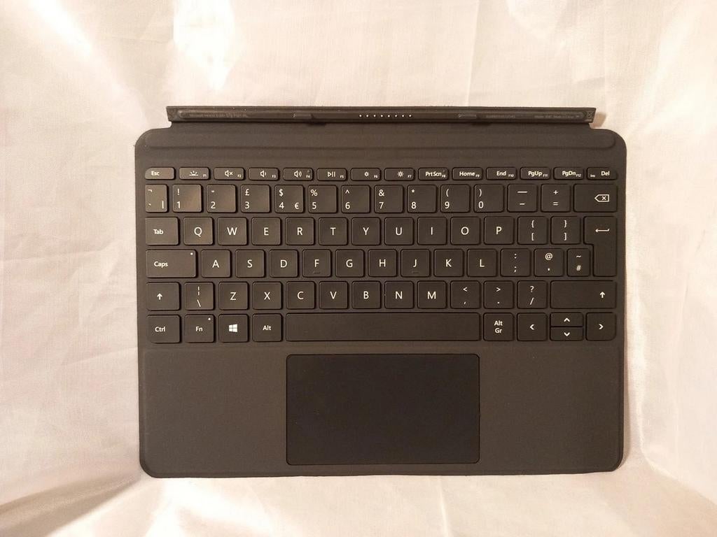 Microsoft Surface Go Type Cover Toetsenbord - Zwart, Computers en Software, Toetsenborden, Ophalen of Verzenden, Zo goed als nieuw