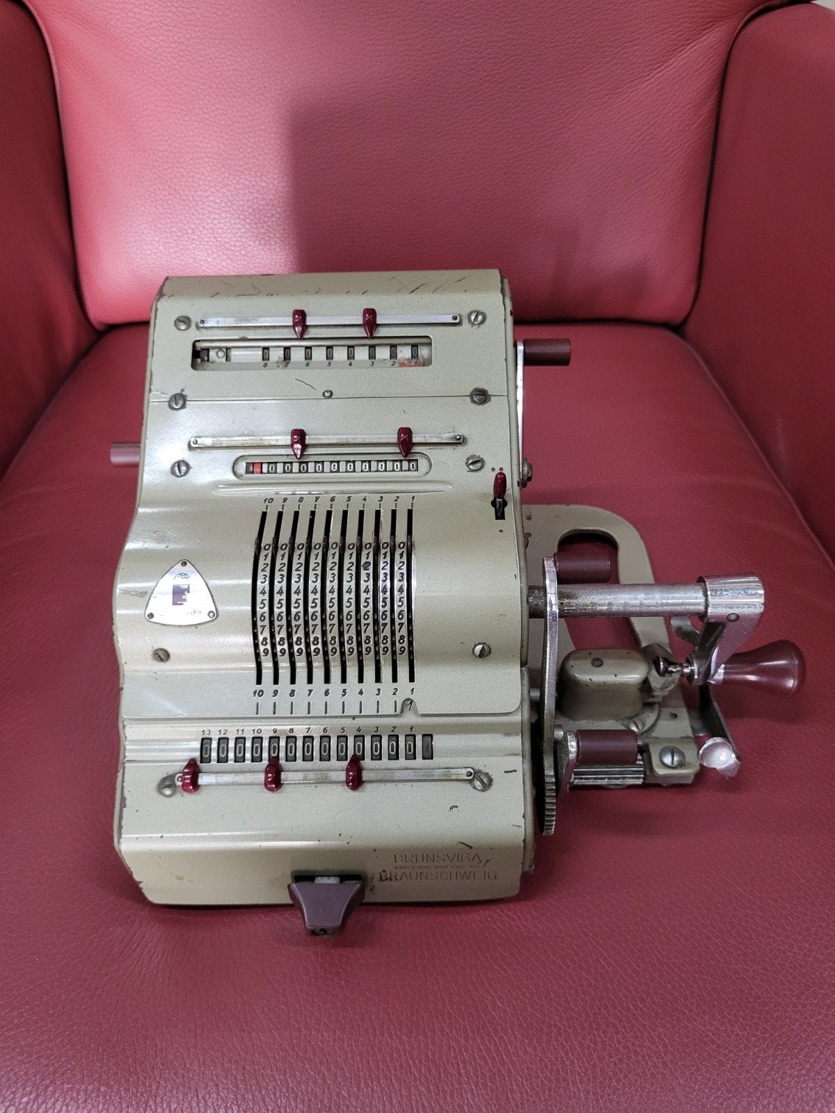 Vintage Brunsviga K.1045 Rekenmachine - WD-027, Antiek en Kunst, Ophalen of Verzenden