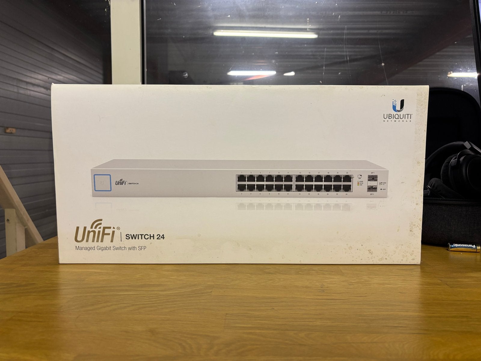 Ubiquiti UniFi Switch 24 - Managed Gigabit Switch met SFP, Ophalen of Verzenden, Zo goed als nieuw