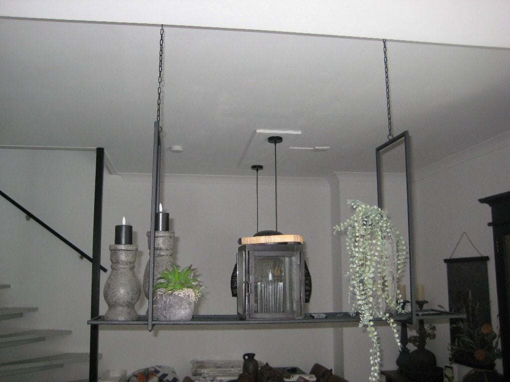 Hangend rek/plateau zwart metaal, 1 meter., Ophalen, Zo goed als nieuw, Zwart, Metaal