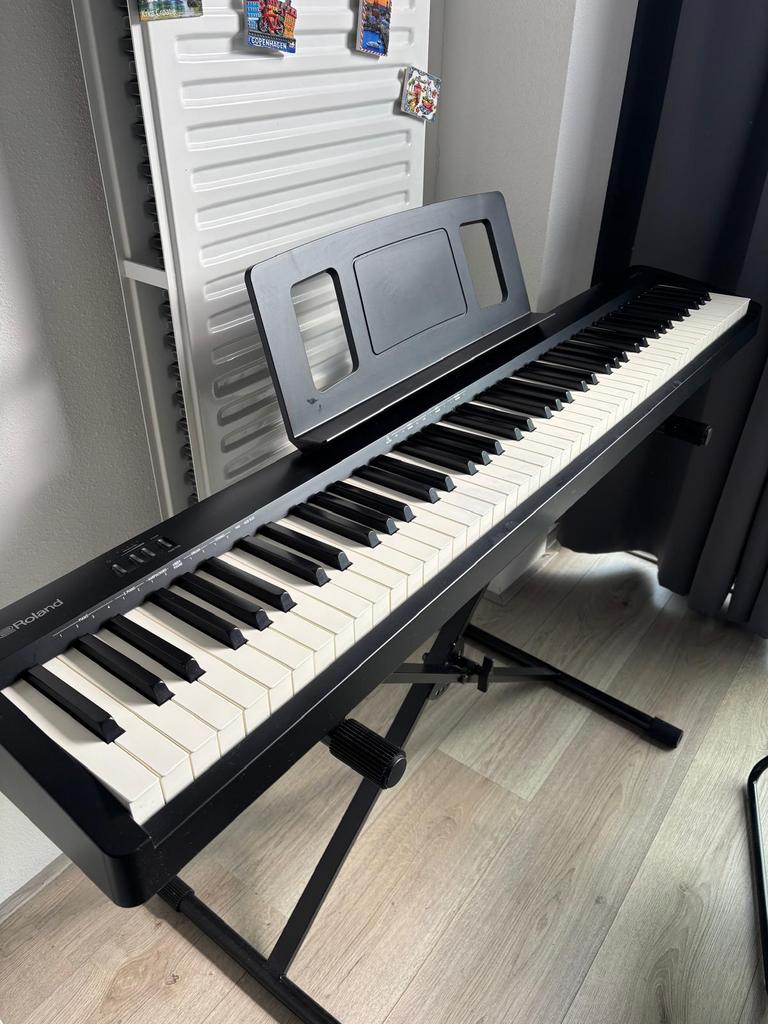 Digital piano Roland FP-10, Ophalen, Zwart, Digitaal, Zo goed als nieuw
