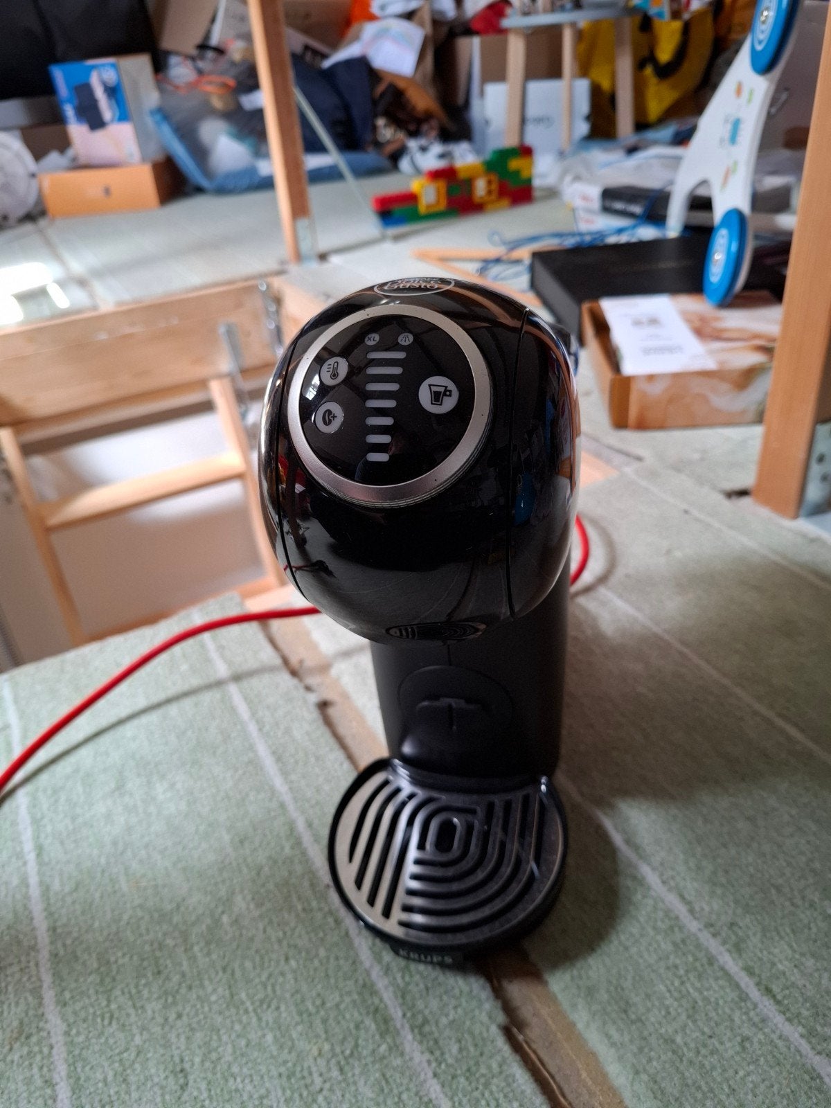 Nescafé Dolce Gusto Krups koffiezetapparaat, Witgoed en Apparatuur, Ophalen, Koffiepads en cups, Gebruikt, Koffiemachine