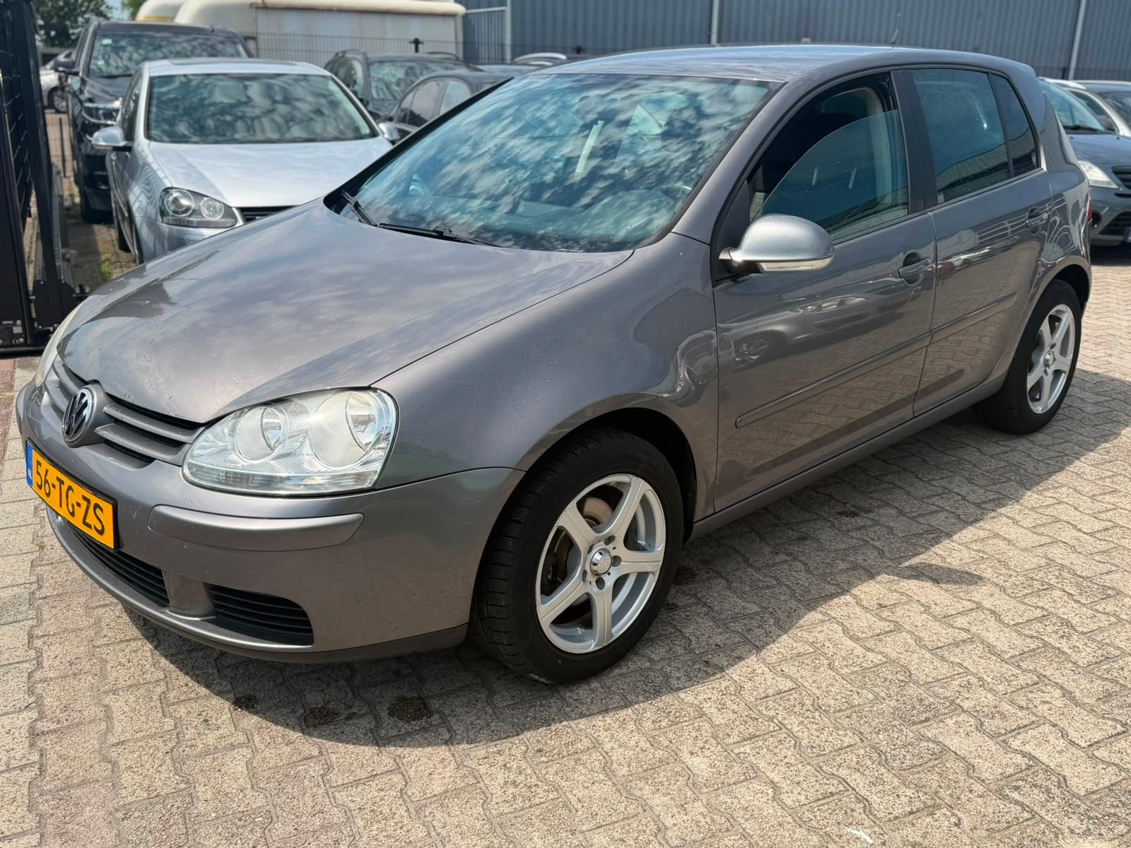 Volkswagen Golf V 1.6 FSI Optive 2006 5-Deurs Airco Lmv, Voorwielaandrijving, 1195 kg, Gebruikt, 4 cilinders