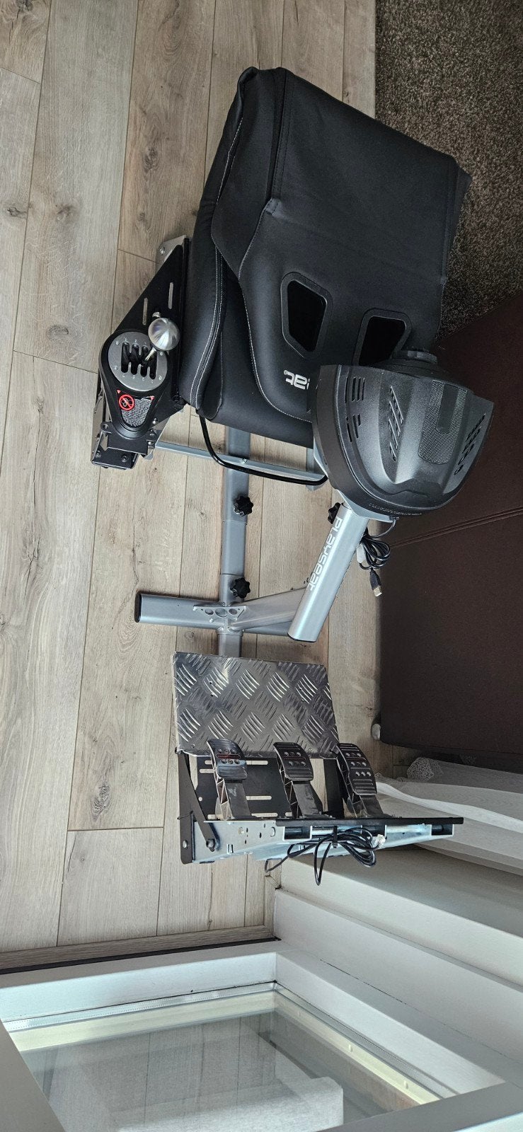 Foto 16 van Thrustmaster T300+TH8A shifter+T3PA Pro pedals+Playseat