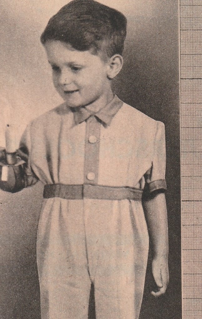 Vintage knipsel 1950 Jongensmode jongetje in mooie pyjama, Verzenden, Overige typen