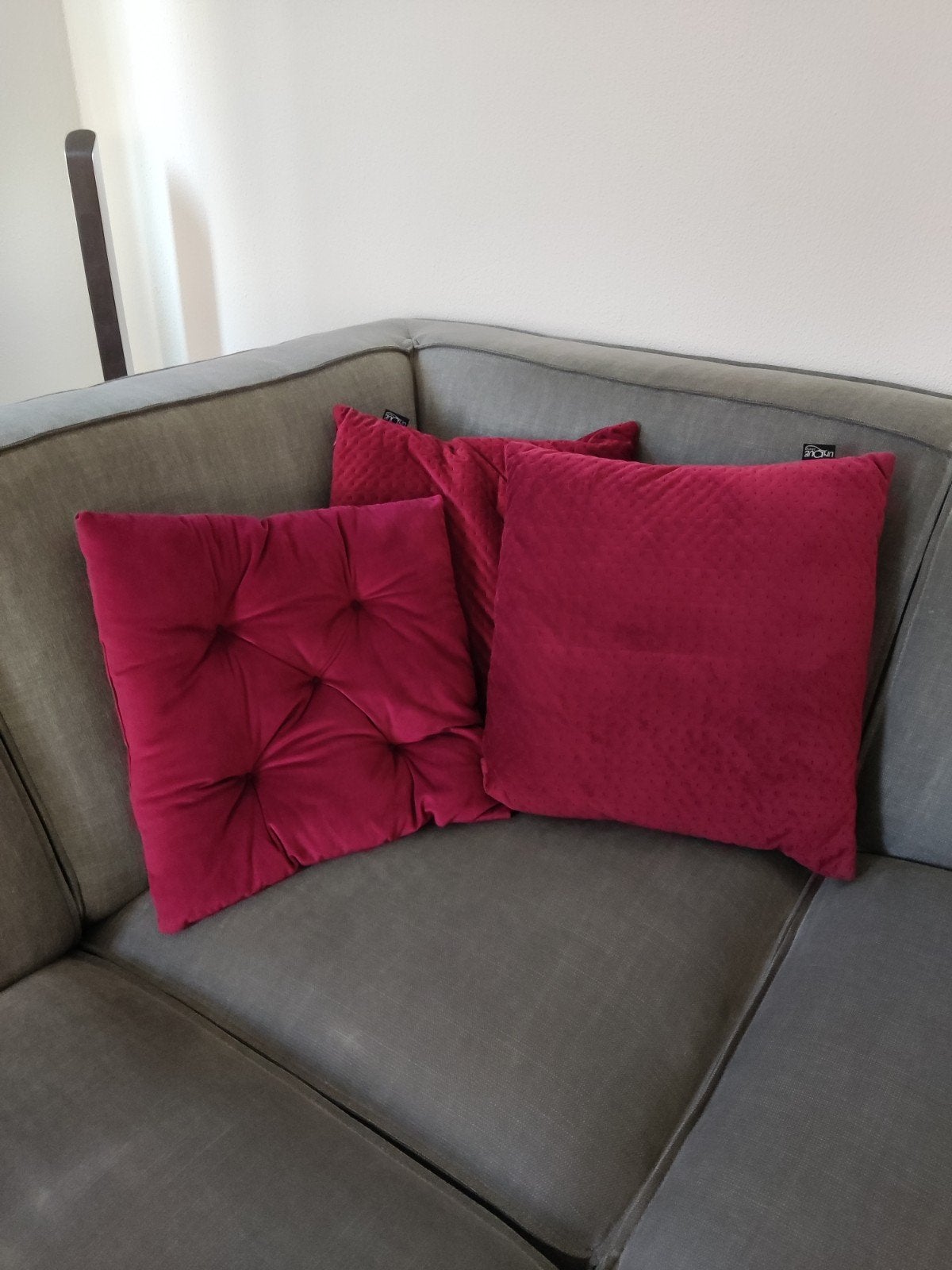unique living kussens en plaid, Huis en Inrichting, Woonaccessoires | Kussens, Ophalen of Verzenden, Nieuw, Rood, Vierkant