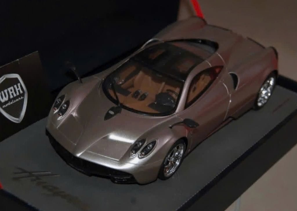 1:18 PAGANI HUAYRA champagne metallic LIMITED 330 BBR WRH, Hobby en Vrije tijd, Modelauto's | 1:18, Verzenden, Zo goed als nieuw