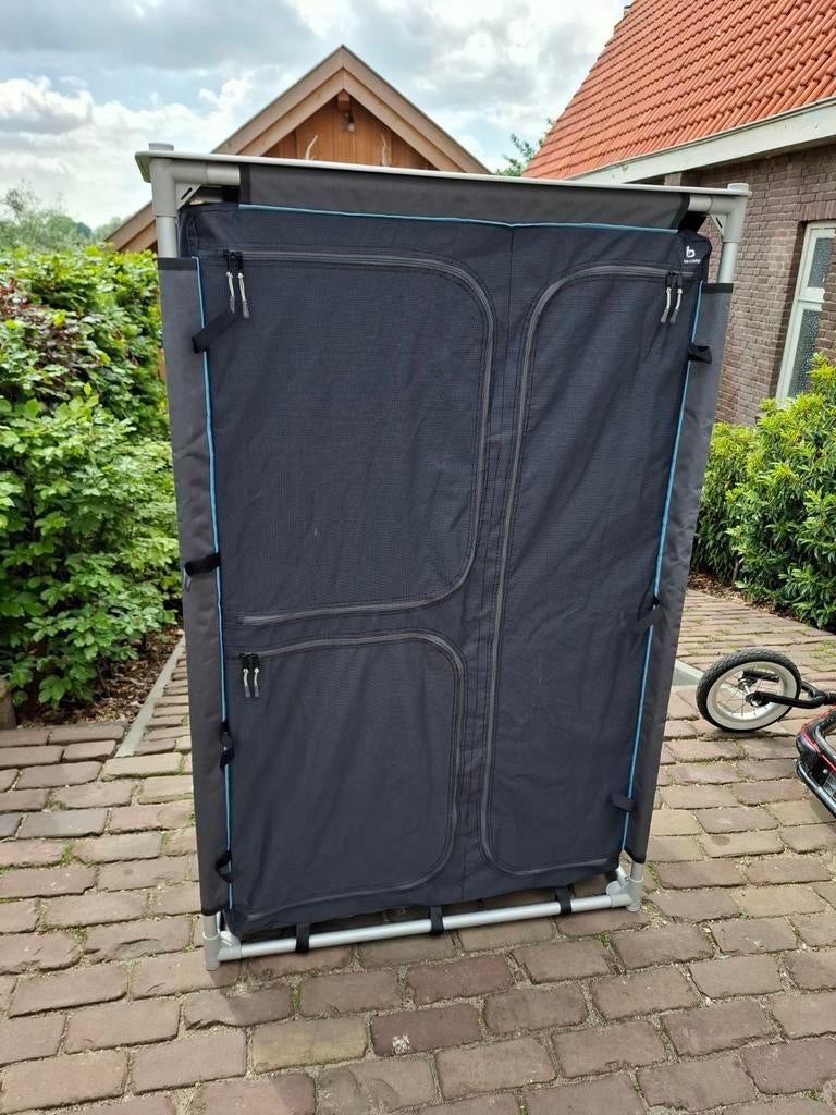Campingkast / Opbergkast voor tent of caravan. Bo-camp., Caravans en Kamperen, Kampeeraccessoires, Ophalen of Verzenden, Zo goed als nieuw