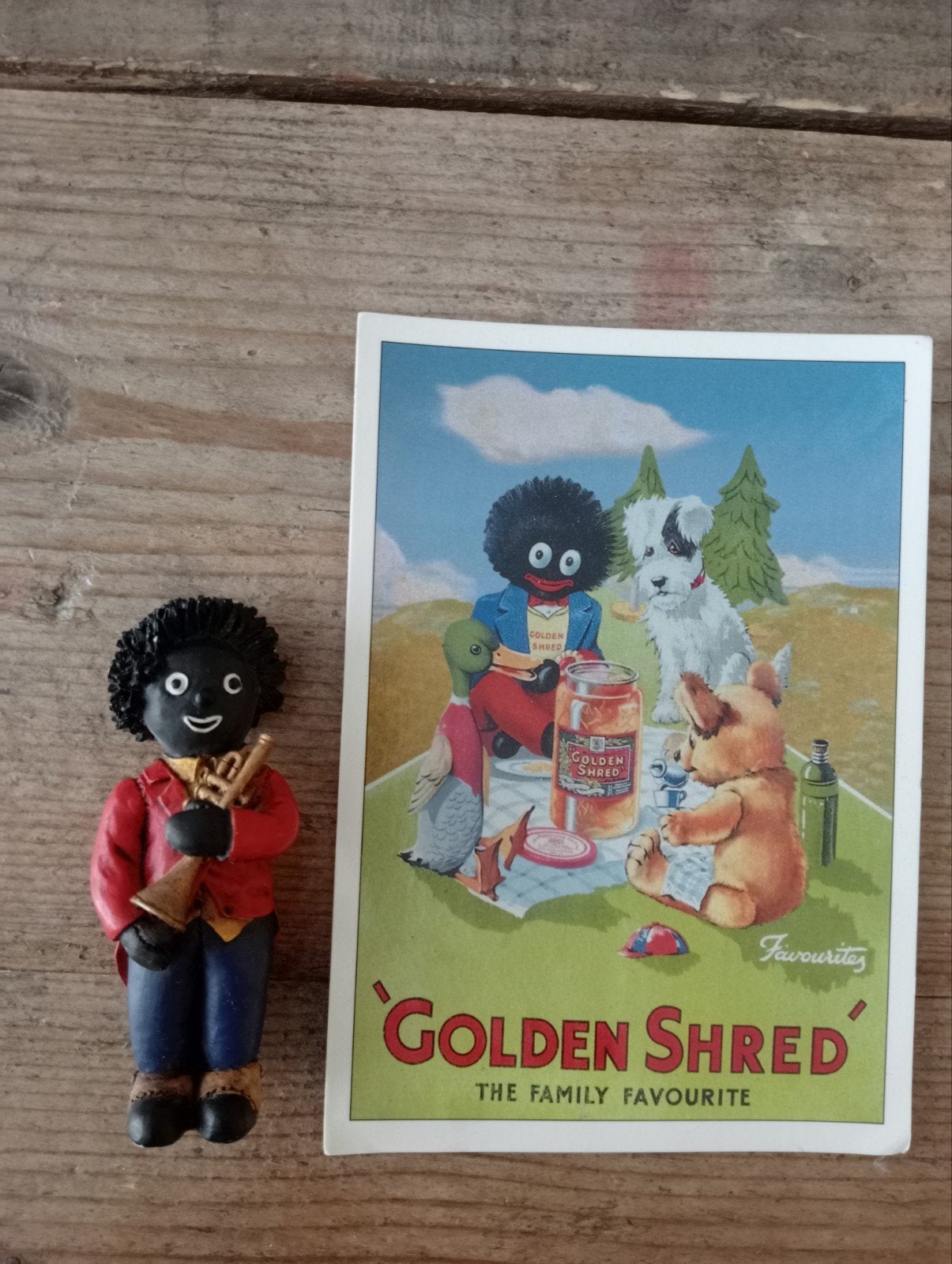 Golly beeldje en kaart Golden Shred, Verzamelen, Beelden en Beeldjes, Ophalen of Verzenden, Zo goed als nieuw, Mens