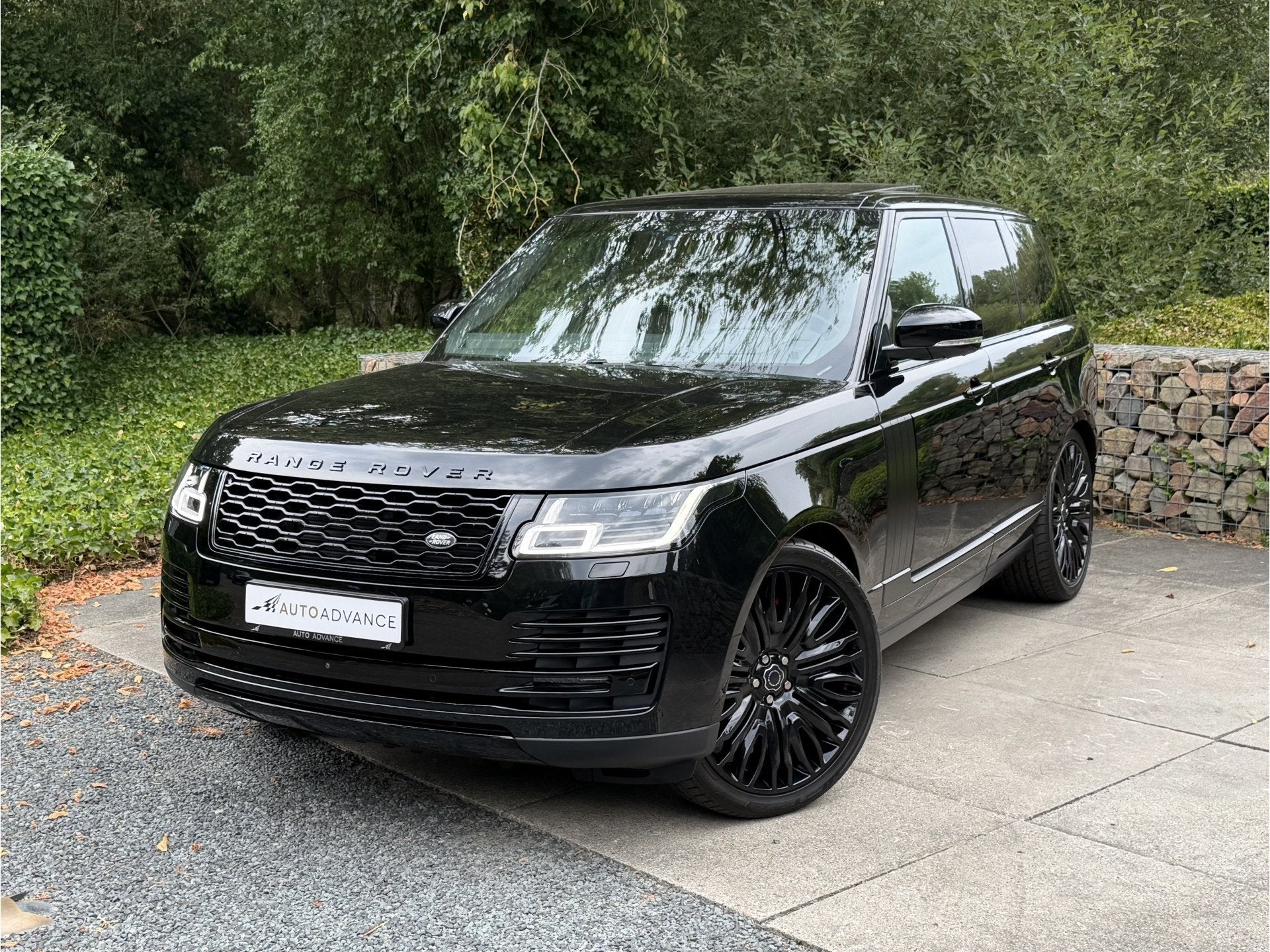 Land Rover Range Rover D300 Vogue Black Design Pack, Auto's, Land Rover, Gebruikt, 2993 cc, Zwart, Leder