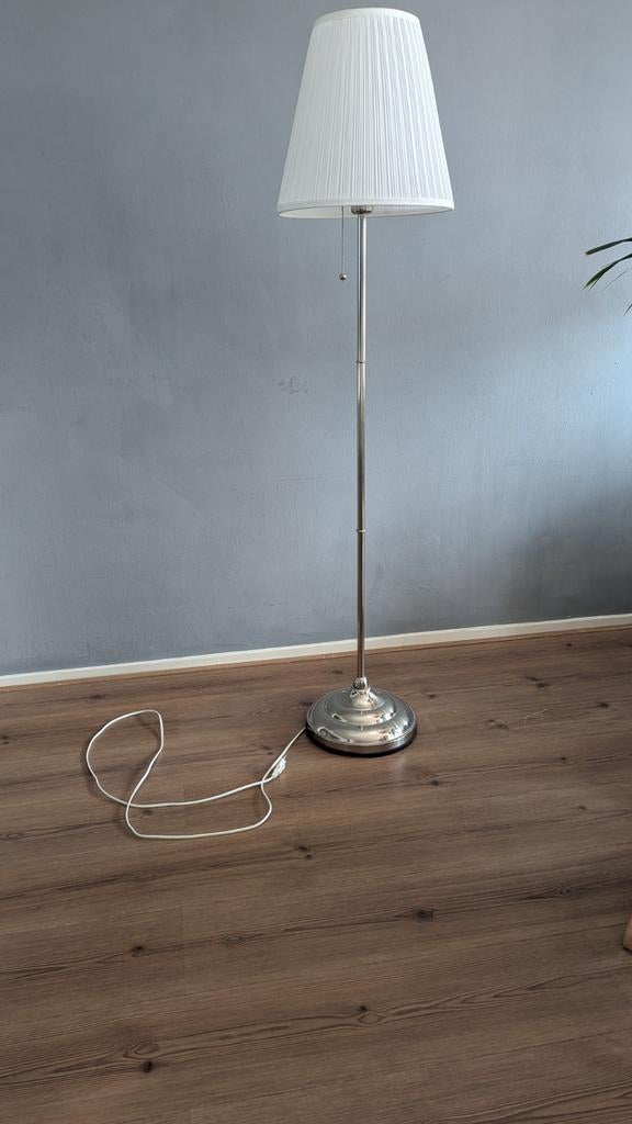 Vloerlamp met trekkoord, Ophalen, 150 tot 200 cm