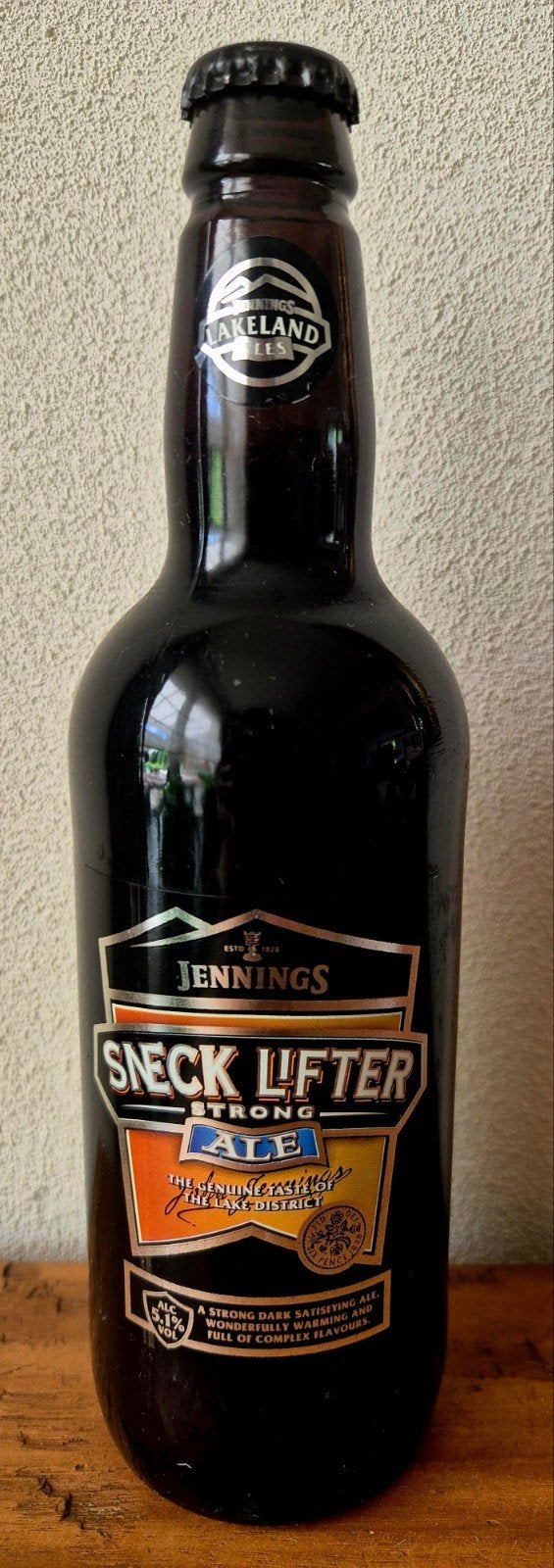 Fles SNECK LIFTER strong dark ALE 0,5ltr JENNINGS LAKELAND, Verzamelen, Ophalen of Verzenden, Zo goed als nieuw, Flesje(s), Overige merken