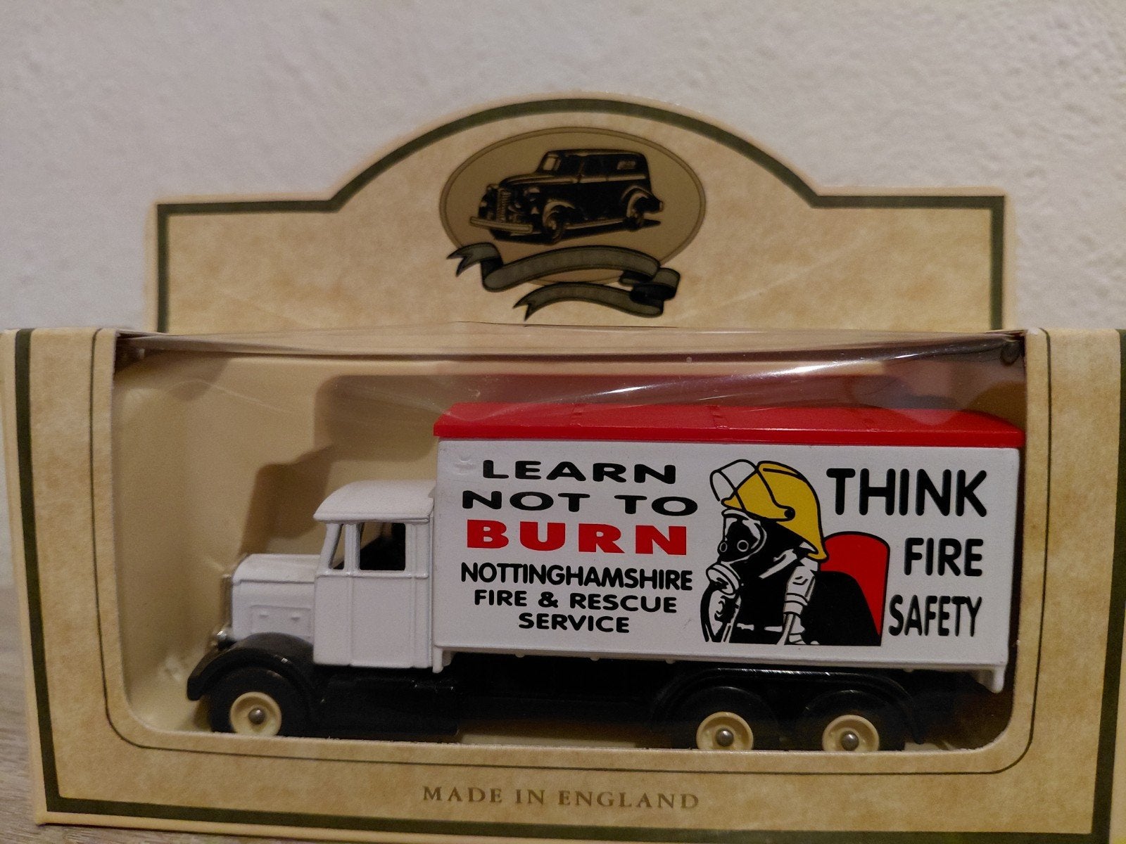 Limited Edition 'Fire Safety' Scammell Truck, Verzenden, Zo goed als nieuw, Groter dan 1:32, Overige merken