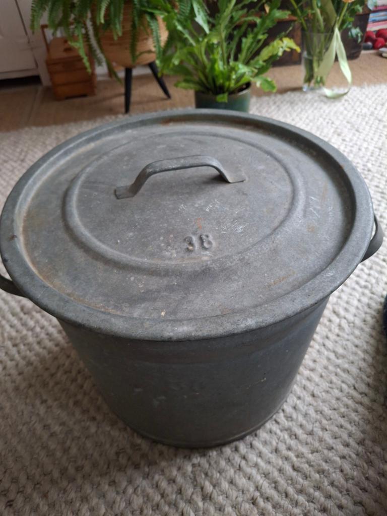 Zinken  weck of wasketel, Ophalen