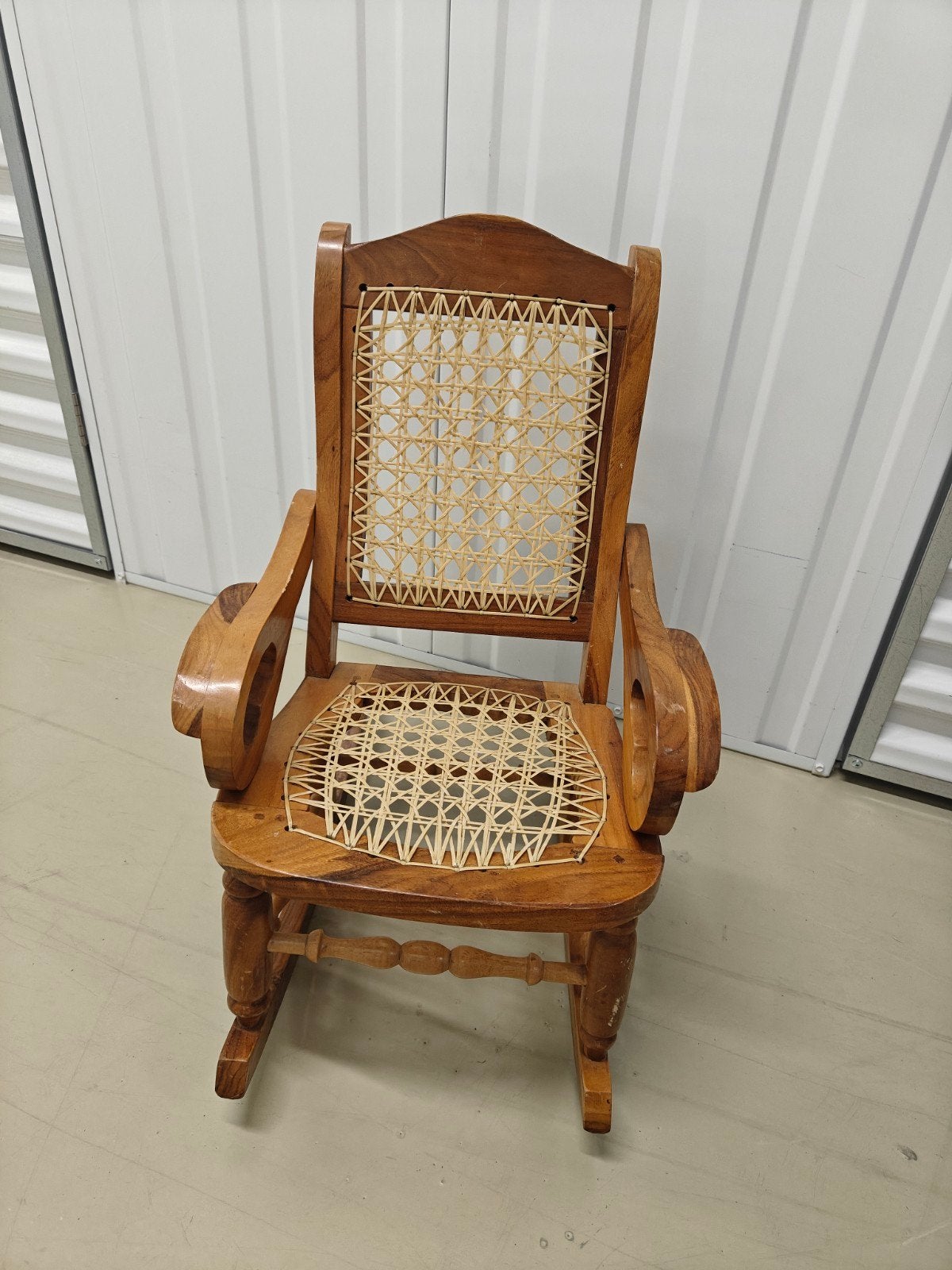 Houten schommelstoel (vintage), Antiek en Kunst, Ophalen of Verzenden
