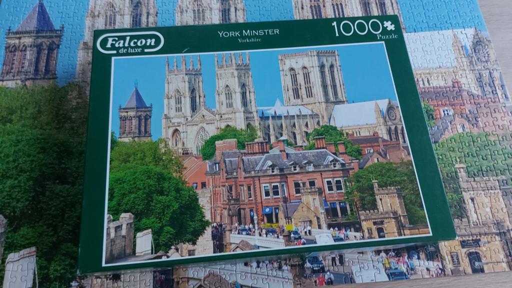 Falcon puzzel  York minister, Ophalen of Verzenden, 500 t/m 1500 stukjes, Zo goed als nieuw