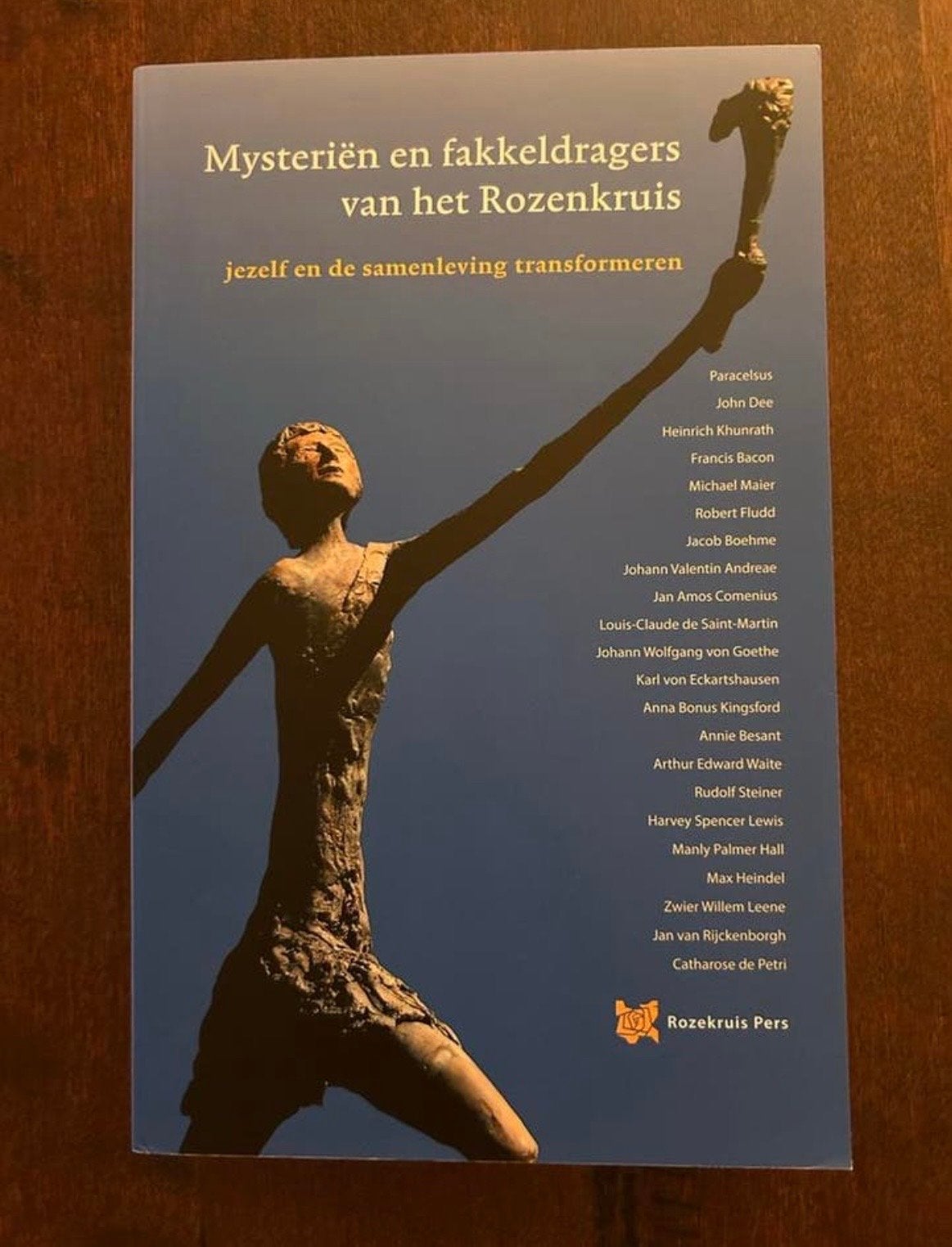 Rozenkruis: Mysteriën en fakkeldragers - Zelfontwikkeling, Ophalen of Verzenden, Zo goed als nieuw, Spiritualiteit algemeen, Achtergrond en Informatie