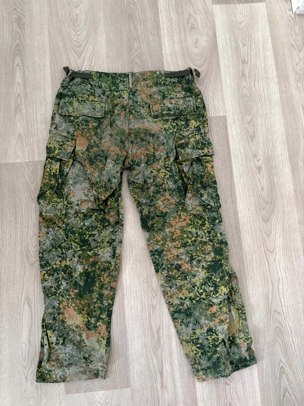 NFP Defensie Broek Maat M/S - Nieuwstaat, Kleding | Heren, Broeken en Pantalons, Ophalen of Verzenden, Zo goed als nieuw, Maat 48/50 (M)