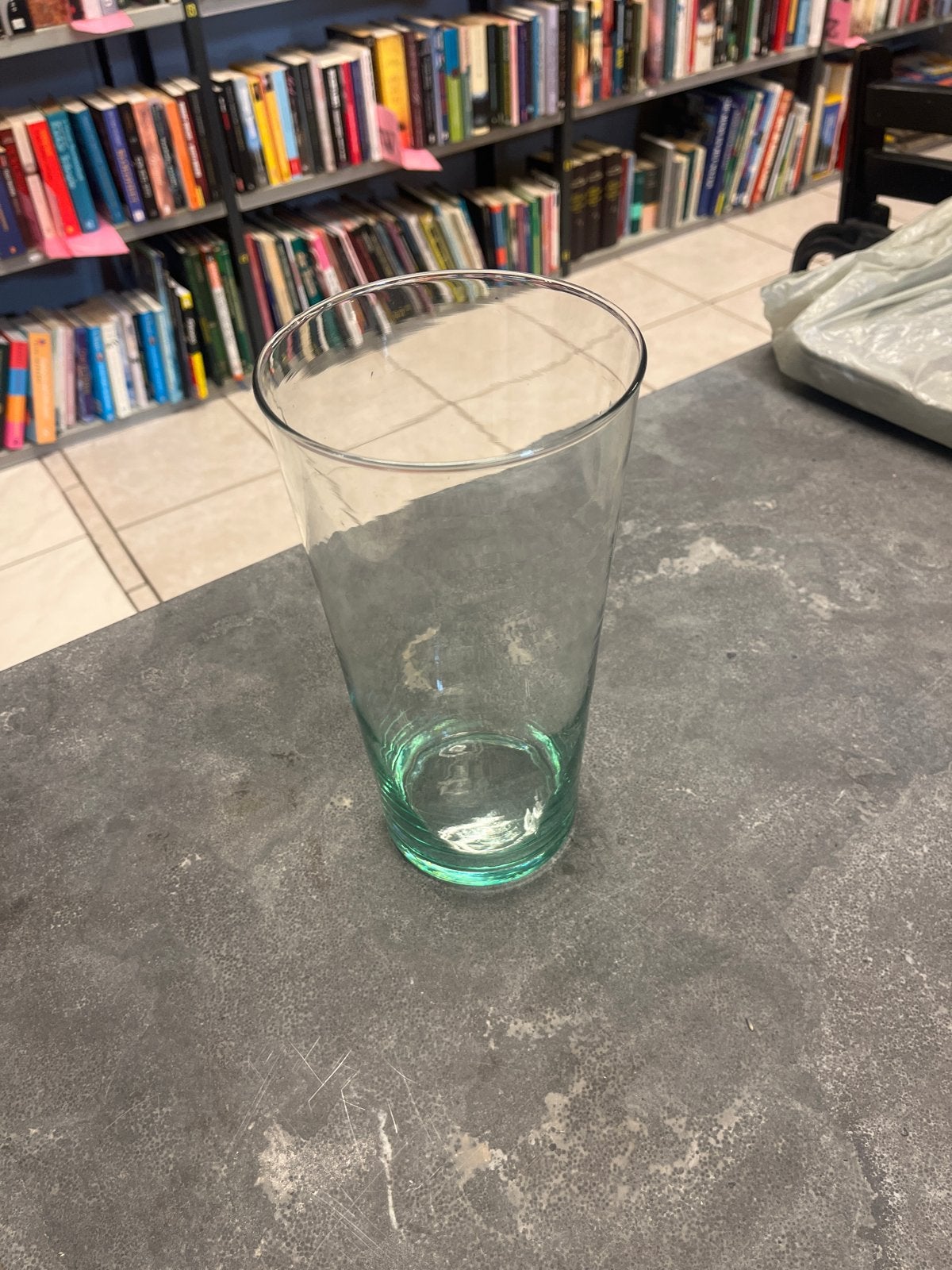 Glazen vaas/glas met lichte groene tint, Ophalen of Verzenden