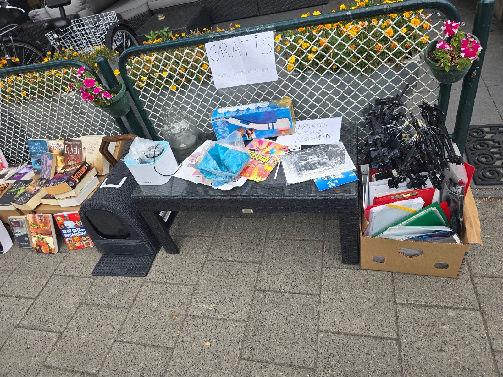 Gratis rommelmarkt spullen, Ophalen, Zo goed als nieuw