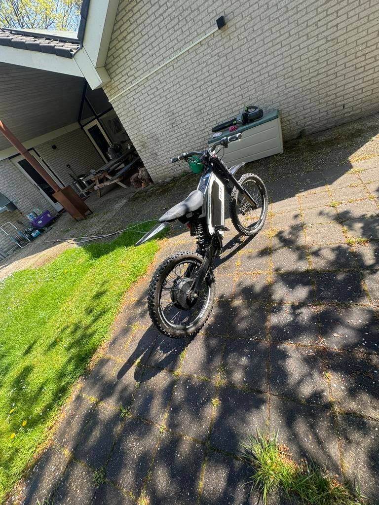 B52 stealth crossmotor 6.2kw met 92v accu, Ophalen, Gebruikt, Overige merken