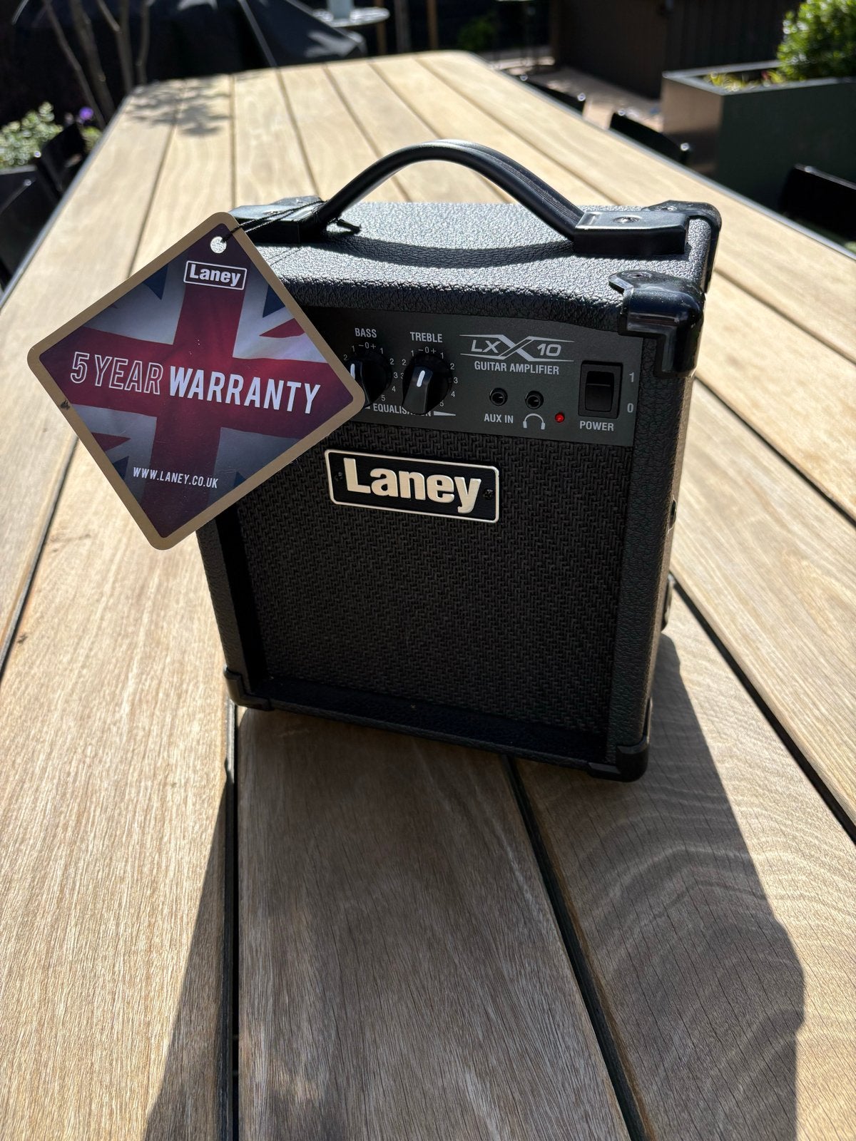 Laney LX10 Gitaarversterker - Compact en Krachtig, Muziek en Instrumenten, Ophalen of Verzenden, Zo goed als nieuw, Gitaar, Minder dan 50 watt