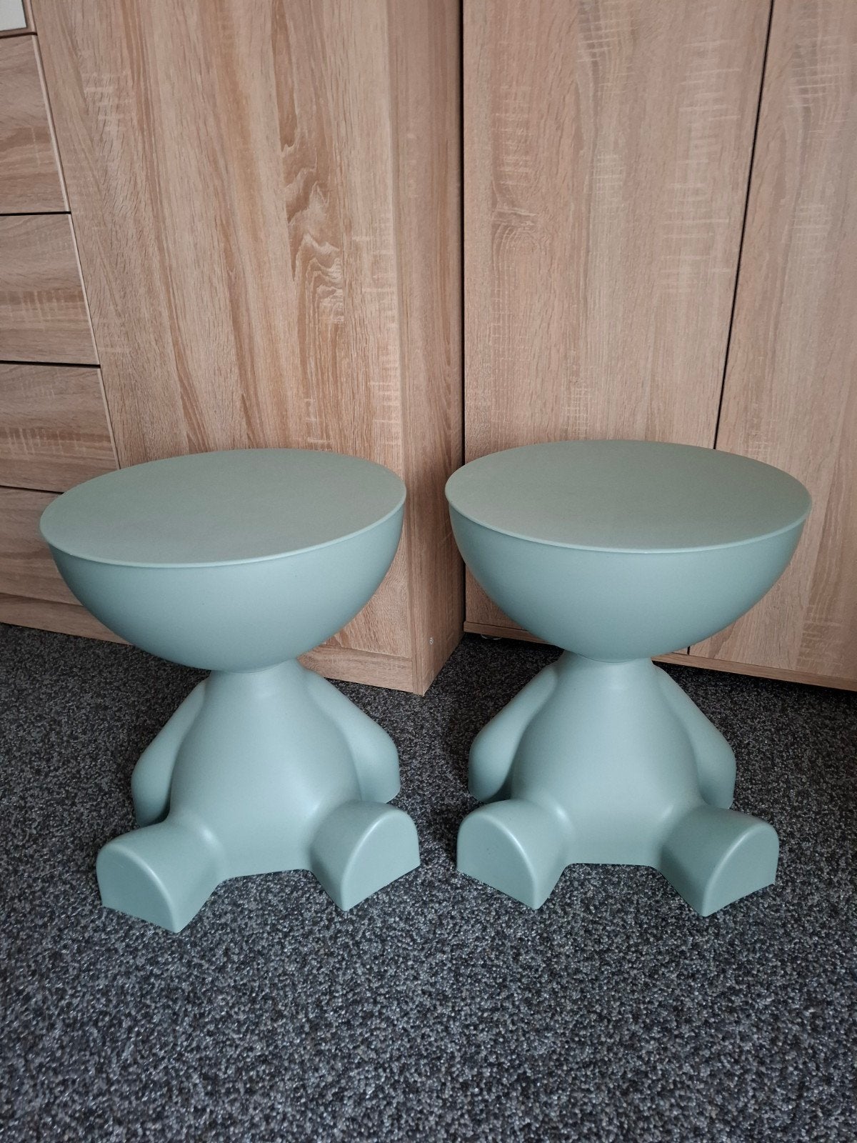 2 bijzet tafeltjes, Ophalen of Verzenden, Zo goed als nieuw, Kunststof