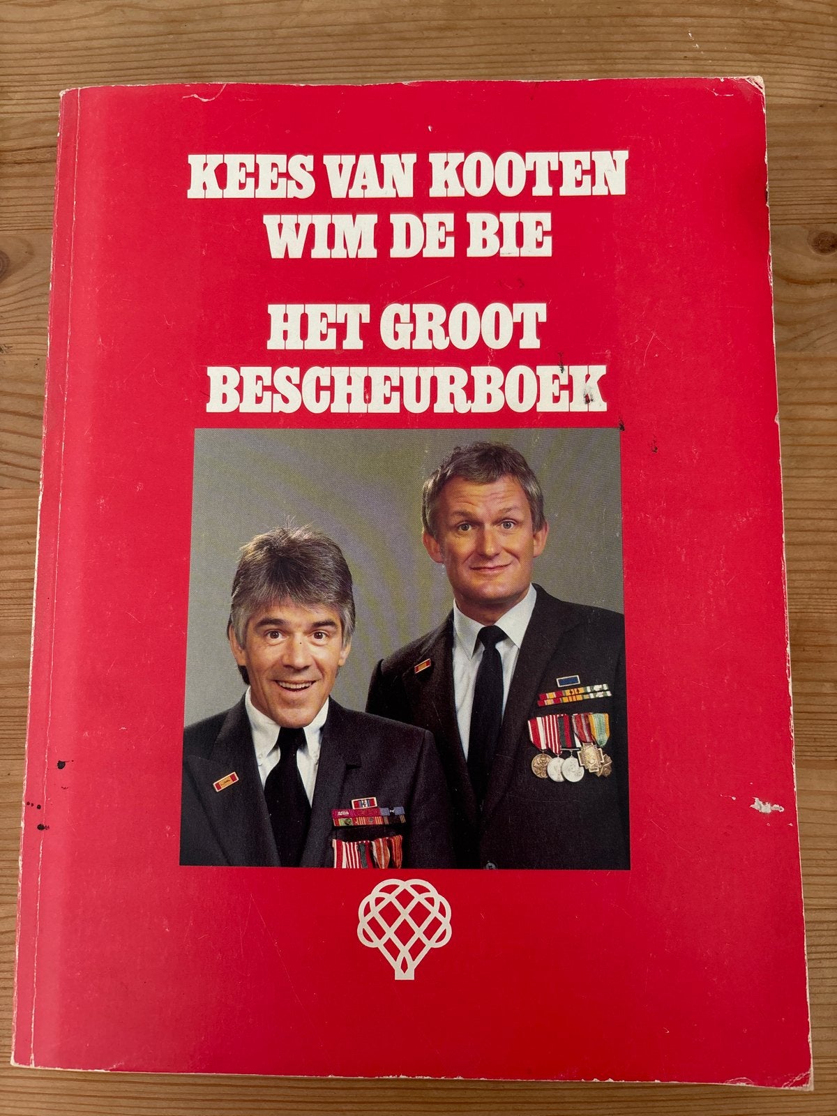 Kees van Kooten & Wim de Bie - Het Groot Bescheurboek, Boeken, Humor, Ophalen of Verzenden, Gelezen, Anekdotes en Observaties